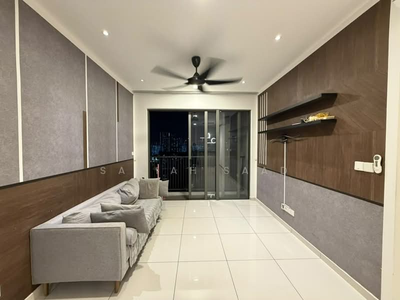 Kediaman Servis untuk Disewa di Kenwingston Platz - Sariah Saad - Living Room - PropertyGuru.com.my