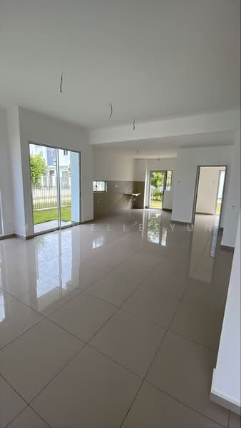 2-storey Terraced House for Sale in Bandar Tasik Puteri (Rawang) - Michelle Yun - Living Room - PropertyGuru.com.my