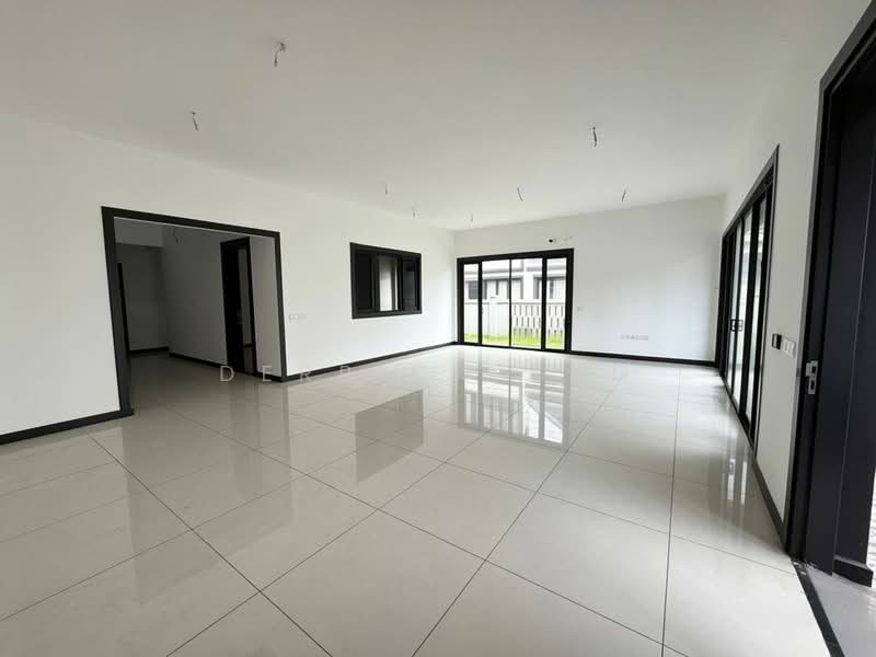 Rumah Berkembar untuk Dijual di Elmina (Shah Alam) - Derrick Ang - Living Room - PropertyGuru.com.my