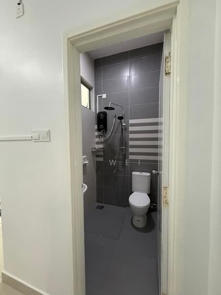 Rumah Kluster untuk Disewa di Taman Gaya (Ulu Tiram) - Li Wei - Bathroom - PropertyGuru.com.my