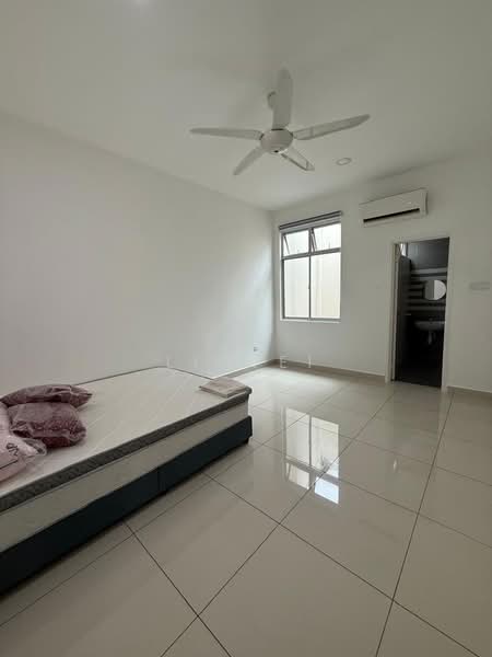 Rumah Kluster untuk Disewa di Taman Gaya (Ulu Tiram) - Li Wei - PropertyGuru.com.my
