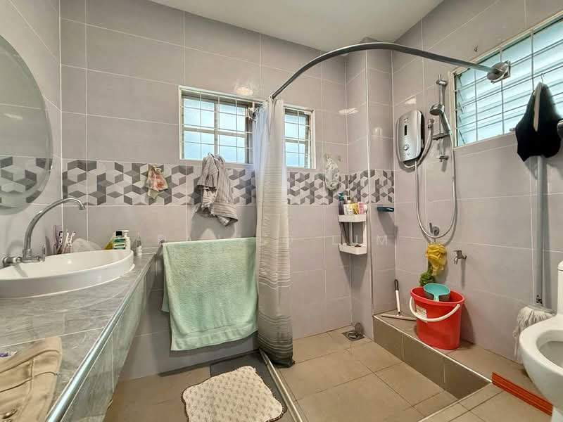 2-storey Terraced House for Sale in Bandar Tun Hussein Onn (Cheras) - Danilo Lim - Bathroom - PropertyGuru.com.my