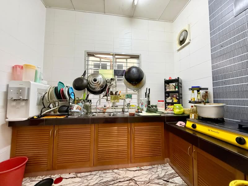 Rumah Berkembar untuk Dijual di Bandar Tun Hussein Onn (Cheras) - Danilo Lim - Kitchen - PropertyGuru.com.my
