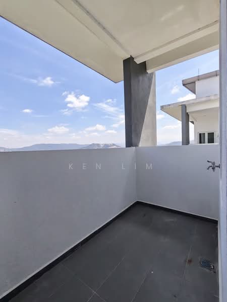 Kondominium untuk Dijual di Lavender Residences - Ken Lim - Balcony - PropertyGuru.com.my