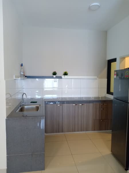 Condominium for Rent at Parkhill Residence - RentCare Management - Kitchen - PropertyGuru.com.my