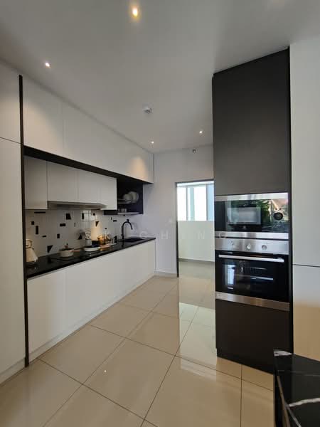Kediaman Servis untuk Dijual di The Atera @ Petaling Jaya - Phase 2 - SK Ching - Kitchen - PropertyGuru.com.my