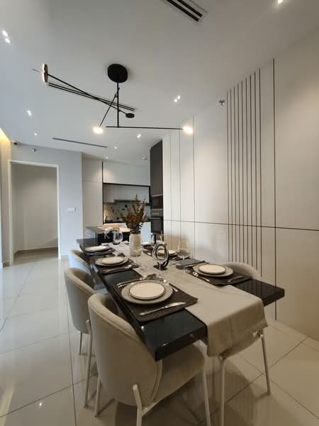 Kediaman Servis untuk Dijual di The Atera @ Petaling Jaya - Phase 2 - SK Ching - Dining Room - PropertyGuru.com.my