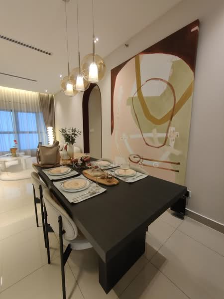 Kediaman Servis untuk Dijual di The Atera @ Petaling Jaya - Phase 2 - SK Ching - Dining Room - PropertyGuru.com.my