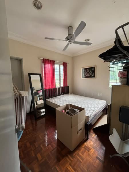 2-storey Terraced House for Rent in Sungai Buloh (Selangor) - William Lim - Bedroom - PropertyGuru.com.my