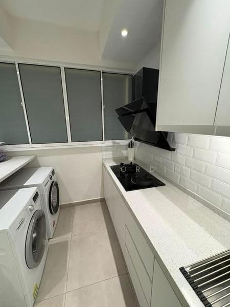 Condominium for Sale at Armanee Terrace - Sa'a Nordin - Kitchen - PropertyGuru.com.my