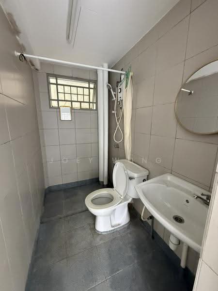 Apartment for Rent at Kenanga Apartments - Joey Wong - Bathroom - PropertyGuru.com.my