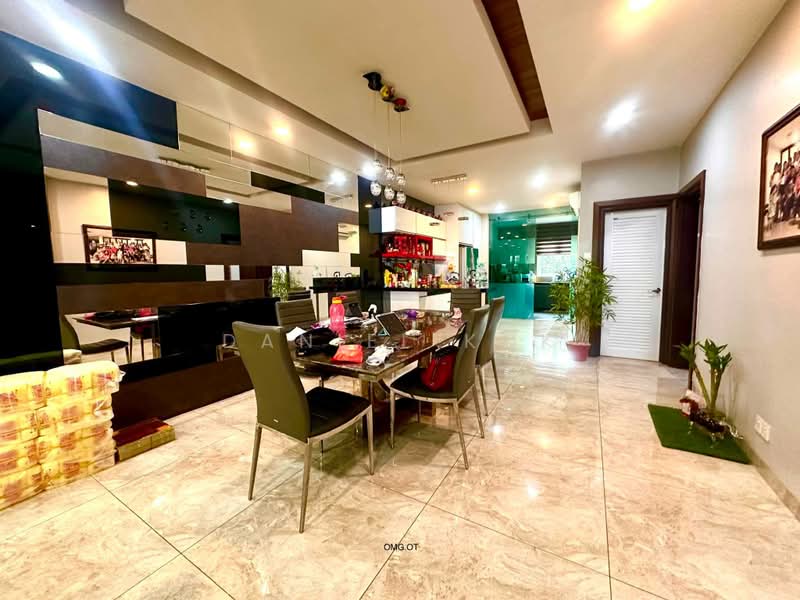 2-storey Terraced House for Sale in Ambang Botanic 2 (Klang) - Daniel Kok - Dining Room - PropertyGuru.com.my