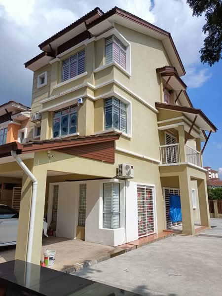 3-storey Terraced House for Sale in Bandar Bukit Puchong (Puchong) - Jennifer Lai - Exterior - PropertyGuru.com.my