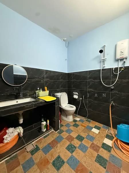 Rumah Teres 1-Tingkat untuk Dijual di Taman Eng Ann (Klang) - Sinclair Tan - Bathroom - PropertyGuru.com.my