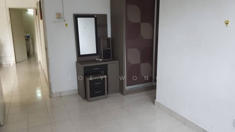 Apartment for Rent at Puteri Bayu Apartment - Joey Wong - Corridor - PropertyGuru.com.my