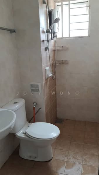 Apartment for Rent at Puteri Bayu Apartment - Joey Wong - Bathroom - PropertyGuru.com.my