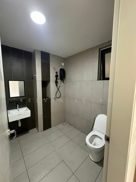 Apartment for Rent at Mutiara Hilltop - Kelvin Leong - Bathroom - PropertyGuru.com.my