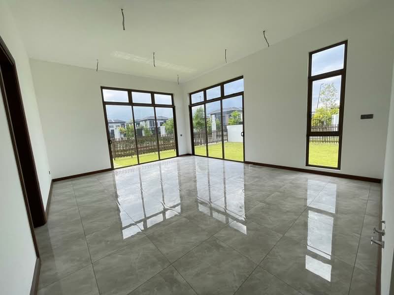Bungalow House for Sale in Setia Alam (Selangor) - Jess Tee - Living Room - PropertyGuru.com.my