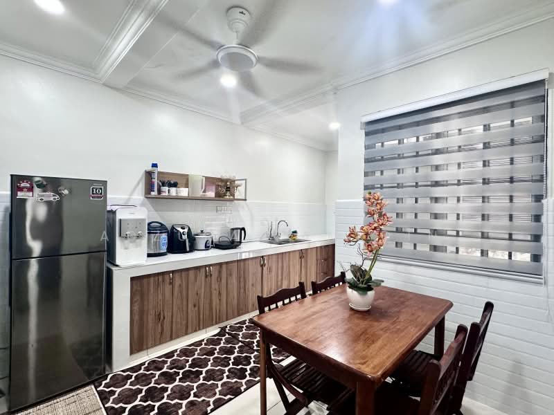 Semi-Detached House for Sale in Bandar Bukit Mahkota (Bangi) - Adzura Zamedin - Kitchen - PropertyGuru.com.my