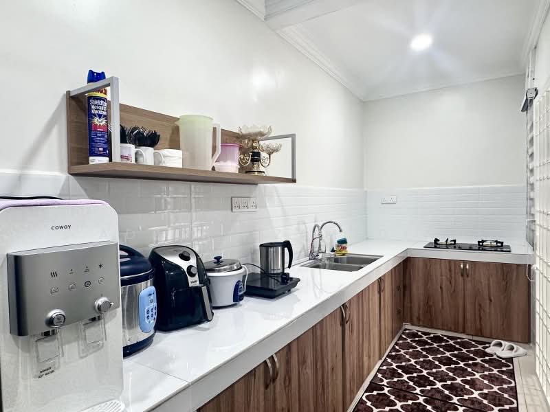 Semi-Detached House for Sale in Bandar Bukit Mahkota (Bangi) - Adzura Zamedin - Kitchen - PropertyGuru.com.my