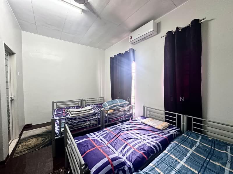 Semi-Detached House for Sale in Bandar Bukit Mahkota (Bangi) - Adzura Zamedin - Bedroom - PropertyGuru.com.my