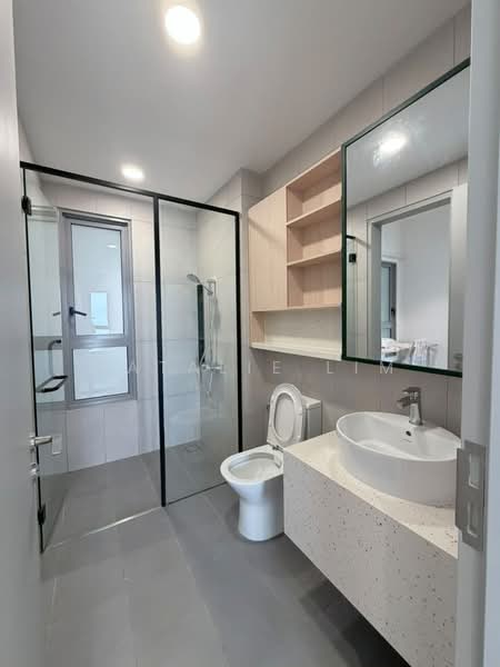Service Residence for Sale at The Meg Serviced Residence - Natalie Lim - Bathroom - PropertyGuru.com.my