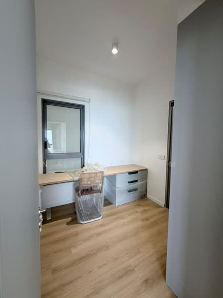 Service Residence for Sale at The Meg Serviced Residence - Natalie Lim - Study - PropertyGuru.com.my
