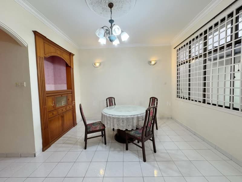 Rumah Teres 2-Tingkat untuk Dijual di Taman Johor Jaya (Johor Bahru) - Jeffrey Kiong - Dining Room - PropertyGuru.com.my