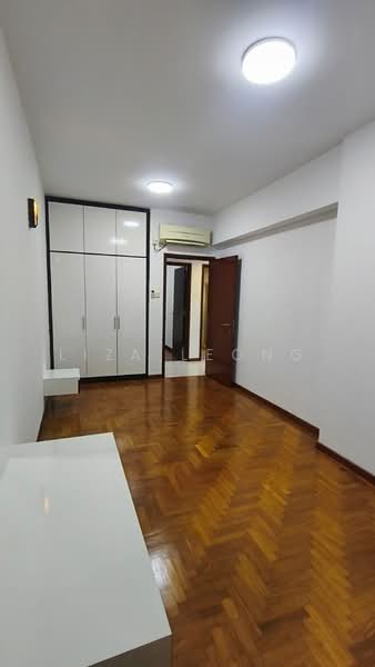 Pangsapuri untuk Dijual di Molek Pine 1 - Liza Leong - PropertyGuru.com.my