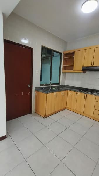 Pangsapuri untuk Dijual di Molek Pine 1 - Liza Leong - PropertyGuru.com.my