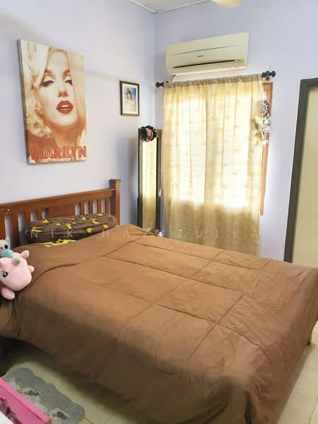 Rumah Teres 2-Tingkat untuk Dijual di Bandar Saujana Putra (Tanjong Duabelas) - Nik Hazizullah - PropertyGuru.com.my
