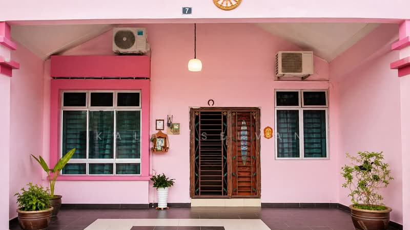 Rumah Teres 1-Tingkat untuk Dijual di Ulu Tiram (Johor) - Kalai Selvan - Exterior - PropertyGuru.com.my