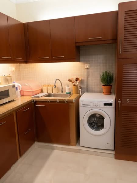 Condominium for Sale at 10 Semantan Suites - Mohd Nazri Alias - Kitchen - PropertyGuru.com.my