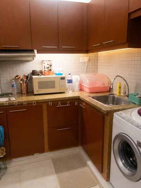 Condominium for Sale at 10 Semantan Suites - Mohd Nazri Alias - Kitchen - PropertyGuru.com.my