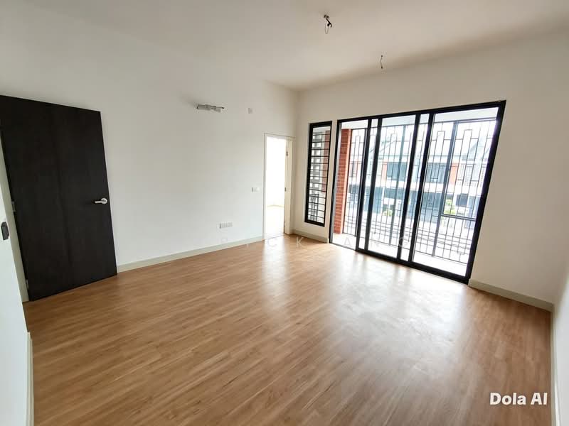 2-storey Terraced House for Sale in Elmina (Shah Alam) - Derrick Ang - Living Room - PropertyGuru.com.my