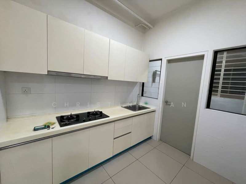 Condominium for Sale at Mutiara Oriental - Christine Tan - Kitchen - PropertyGuru.com.my