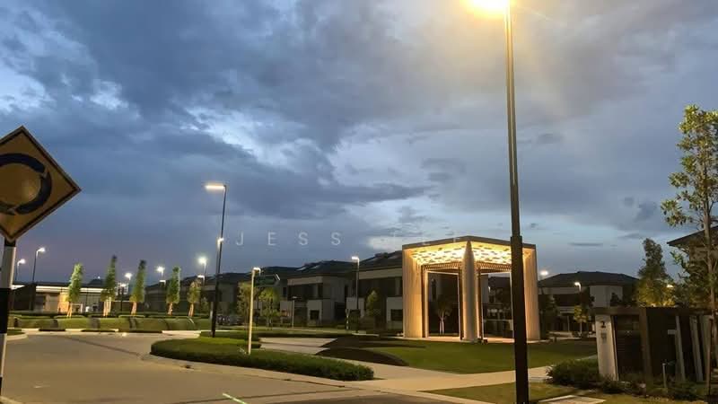 Rumah Berkembar untuk Dijual di Setia Alam (Selangor) - Jess Tee - Exterior - PropertyGuru.com.my