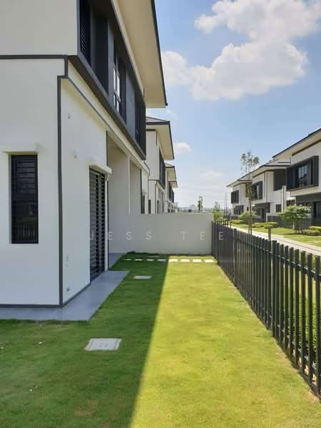 Rumah Berkembar untuk Dijual di Setia Alam (Selangor) - Jess Tee - Exterior - PropertyGuru.com.my
