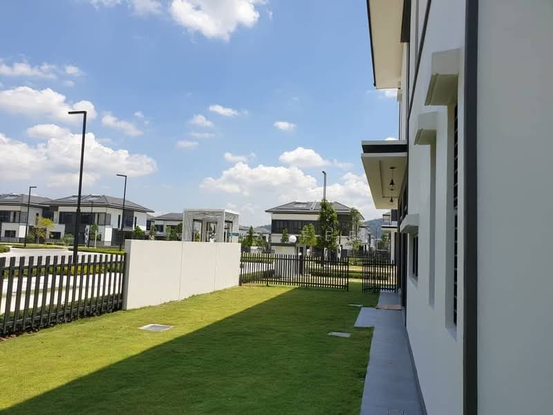 Rumah Berkembar untuk Dijual di Setia Alam (Selangor) - Jess Tee - Exterior - PropertyGuru.com.my