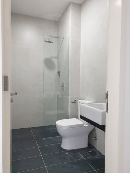 Rumah Berkembar untuk Dijual di Setia Alam (Selangor) - Jess Tee - Bathroom - PropertyGuru.com.my