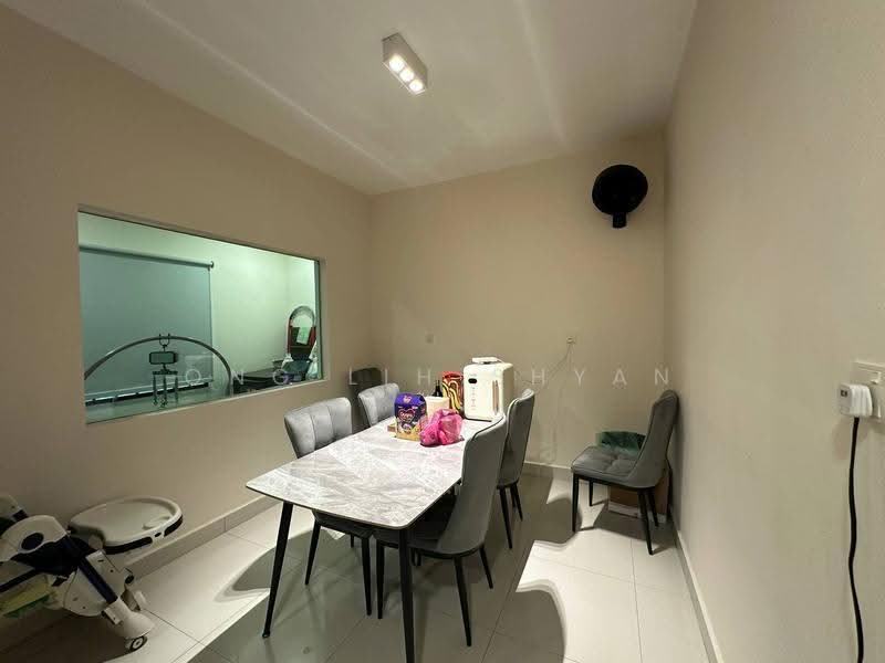 Rumah Teres 1.5-Tingkat untuk Dijual di Taman Mutiara Rini (Skudai) - Ong Lih Shyan - Dining Room - PropertyGuru.com.my