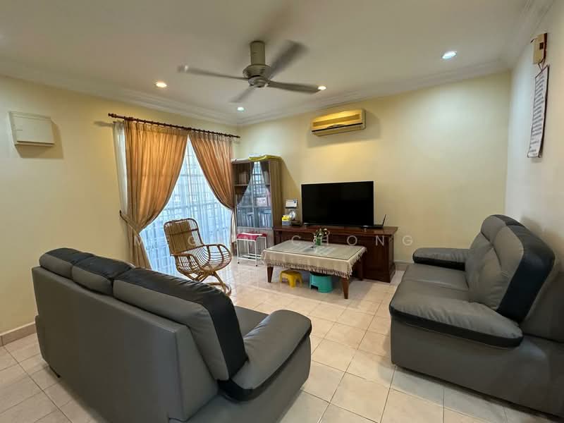 Rumah Teres untuk Dijual di Bandar Kinrara Seksyen 5 (Bandar Kinrara) - Megan Chong - Living Room - PropertyGuru.com.my