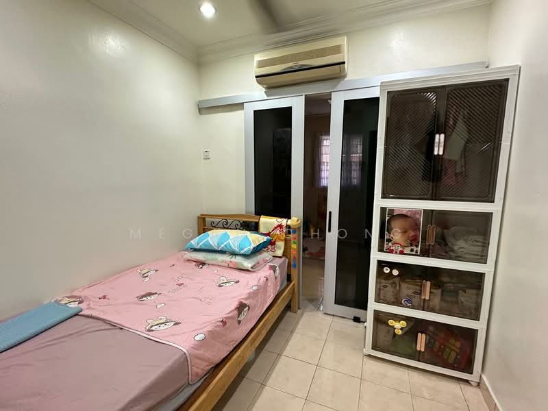 Rumah Teres untuk Dijual di Bandar Kinrara Seksyen 5 (Bandar Kinrara) - Megan Chong - Bedroom - PropertyGuru.com.my