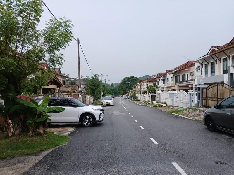 Terraced House for Sale in Bandar Kinrara Seksyen 5 (Bandar Kinrara) - Megan Chong - Exterior - PropertyGuru.com.my