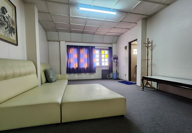 Bungalow House untuk Dijual di Ipoh (Perak) - Alexis Chee - Living Room - PropertyGuru.com.my
