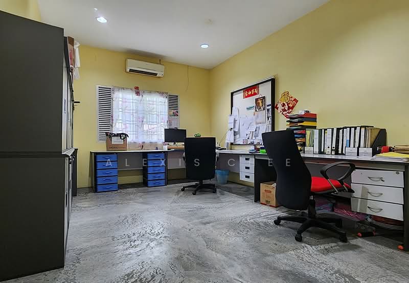 Bungalow House untuk Dijual di Ipoh (Perak) - Alexis Chee - Study - PropertyGuru.com.my