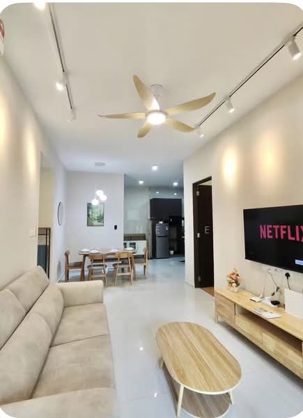 Condominium for Rent at Kings Bay @ Country Garden Danga Bay - Eirene Lee - Living Room - PropertyGuru.com.my