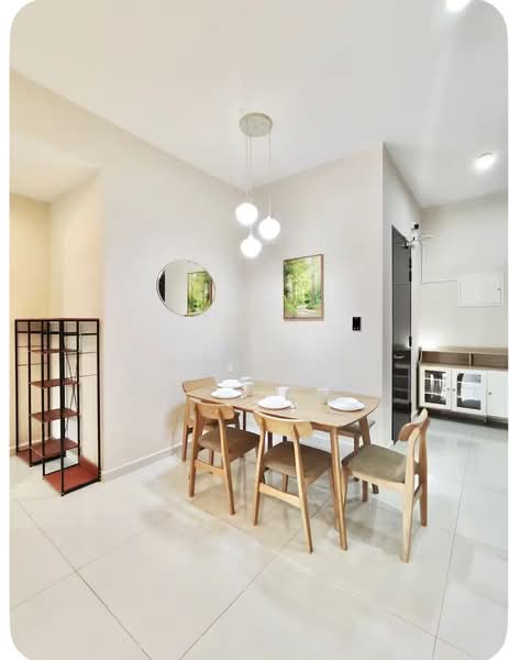 Condominium for Rent at Kings Bay @ Country Garden Danga Bay - Eirene Lee - Dining Room - PropertyGuru.com.my