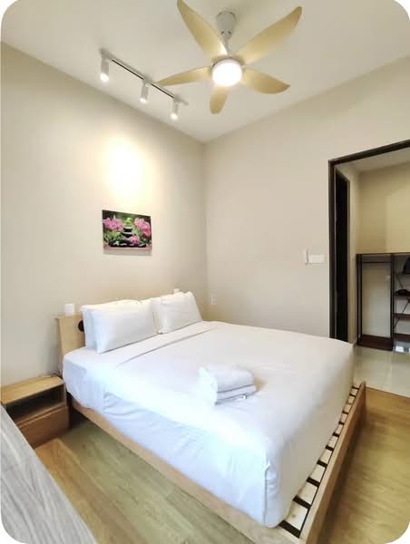 Condominium for Rent at Kings Bay @ Country Garden Danga Bay - Eirene Lee - Bedroom - PropertyGuru.com.my