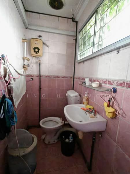 1-storey Terraced House for Sale in Kota Kinabalu (Sabah) - Ching Hui Wong - Bathroom - PropertyGuru.com.my